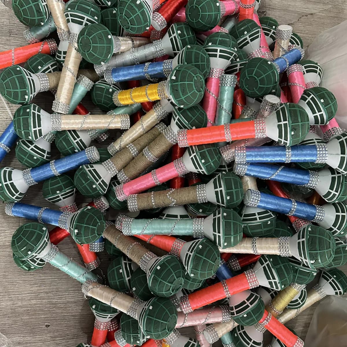 Tay Cầm Cô Dâu Trang Trí Cao Cấp (Set 6 Cái)