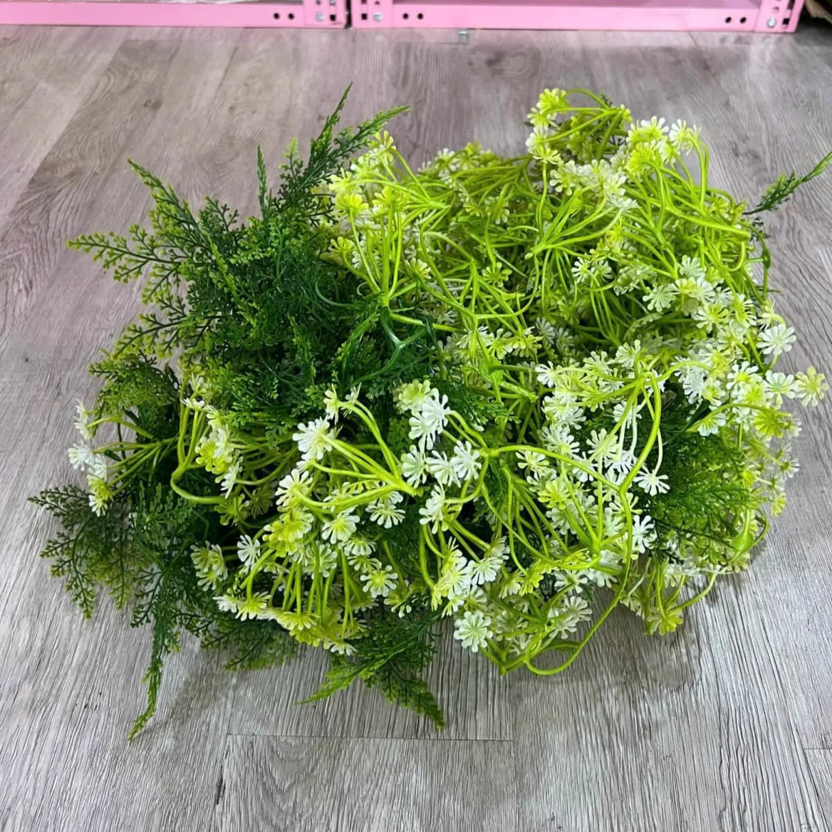 Cỏ Lá Điểm Cắm Hoa Cao Cấp (Nửa Kg)