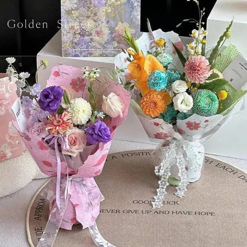 Giấy Nền đá cánh hoa bay